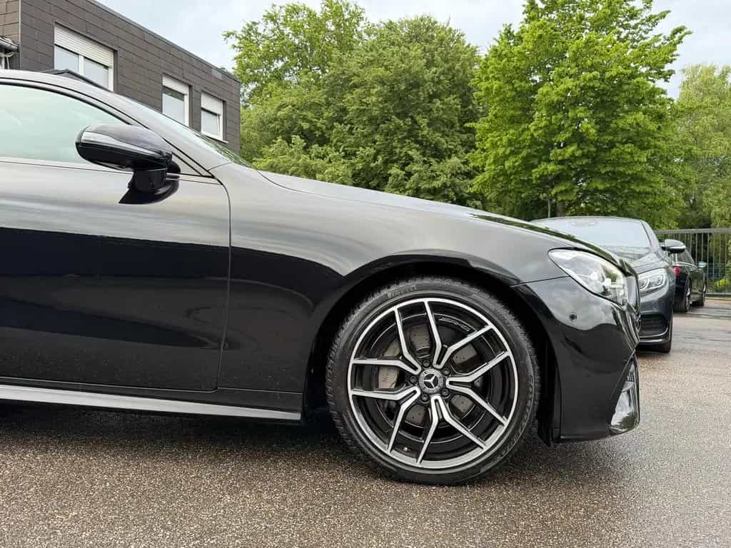 Mercedes-Benz E-Class E220d Coupe AMG Facelift Pano/Burmester/Widescr. 09/2020-photo-36