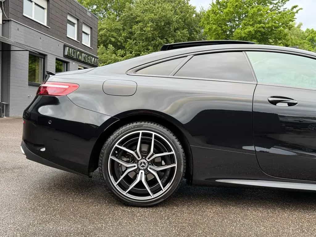 Mercedes-Benz E-Class E220d Coupe AMG Facelift Pano/Burmester/Widescr. 09/2020-photo-37