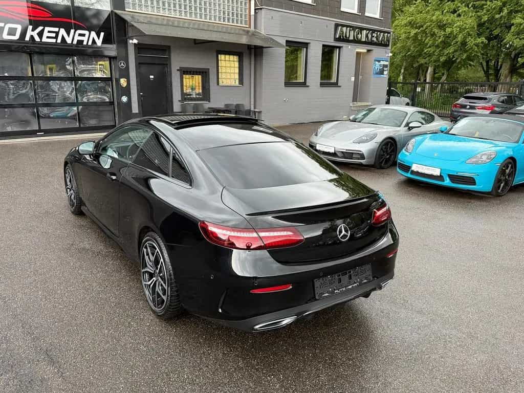 Mercedes-Benz E-Class E220d Coupe AMG Facelift Pano/Burmester/Widescr. 09/2020-photo-41