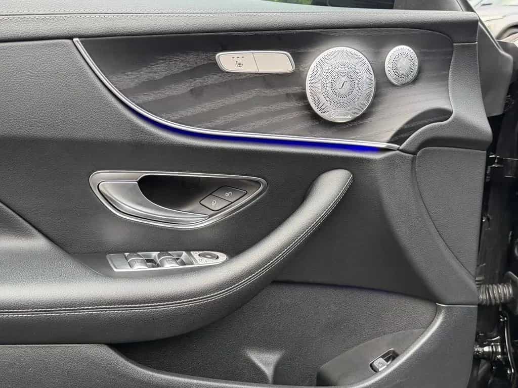 Mercedes-Benz E-Class E220d Coupe AMG Facelift Pano/Burmester/Widescr. 09/2020-photo-45
