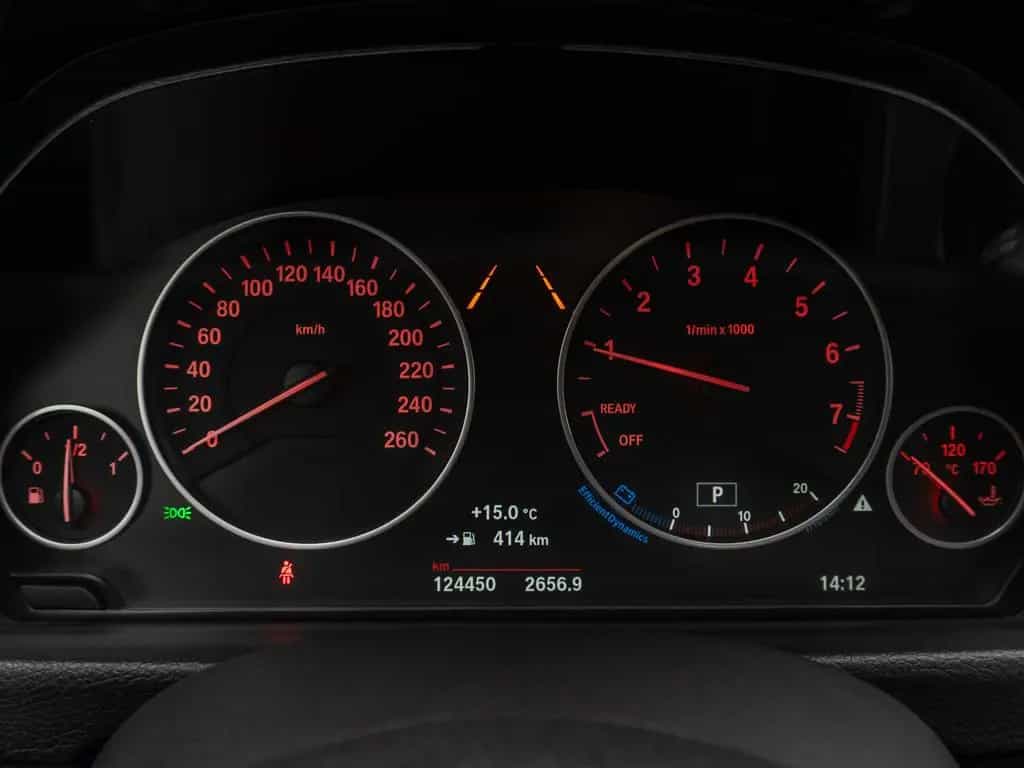 BMW 4 Series xD Luxury Line HUD HiFi Kamera 08/2017-photo-37