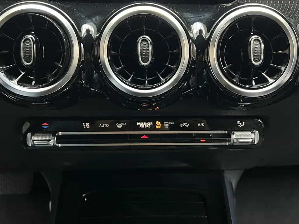 Mercedes-Benz GLB 250 GLB GLB 250 4M Progressiv Night-OffRoadPaket AHK 11/2020-photo-20