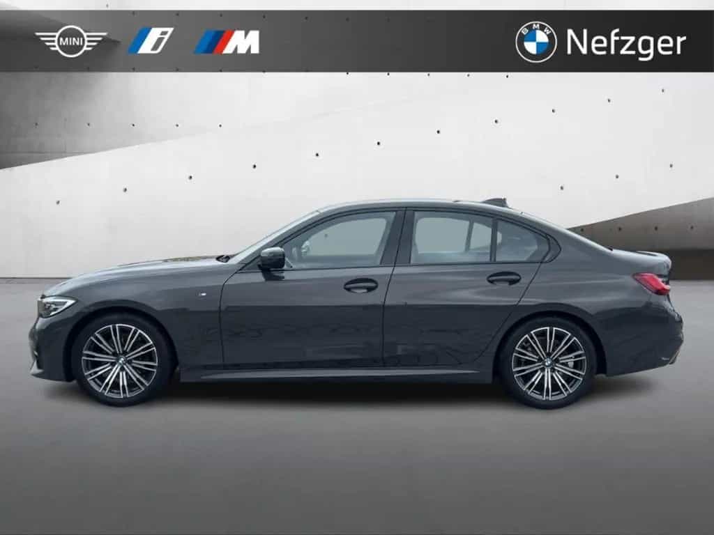 BMW 318 i Limousine M Sport PDC LED Ambiente 06/2022-photo-1