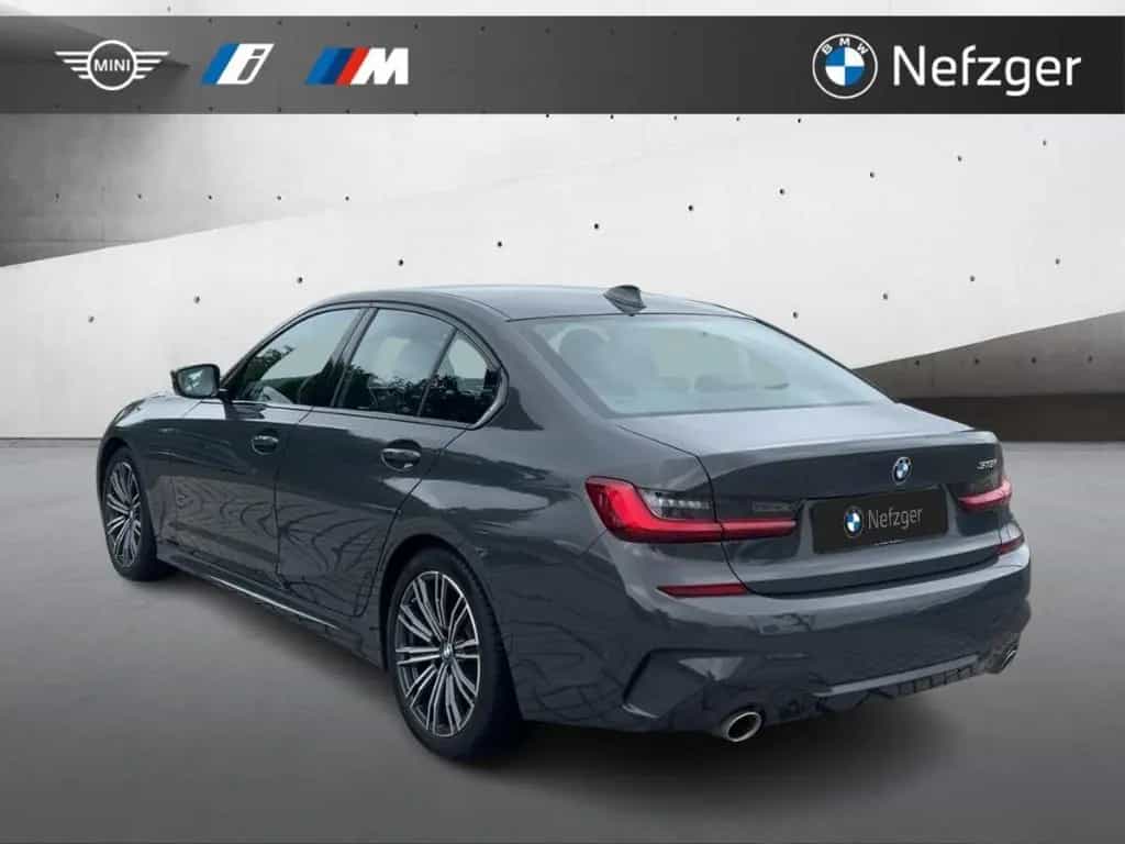 BMW 318 i Limousine M Sport PDC LED Ambiente 06/2022-photo-2