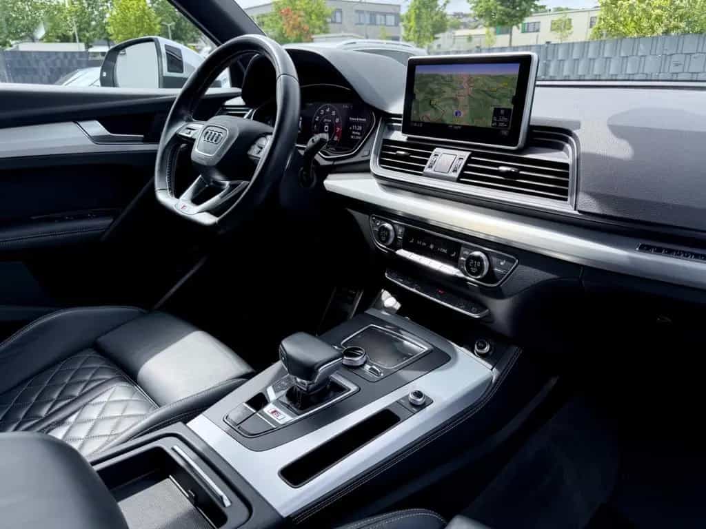 Audi SQ5 3.0 TFSI quattro /21ZOLL/LED/CAM/AHK/1.HAND/ 05/2018-photo-11