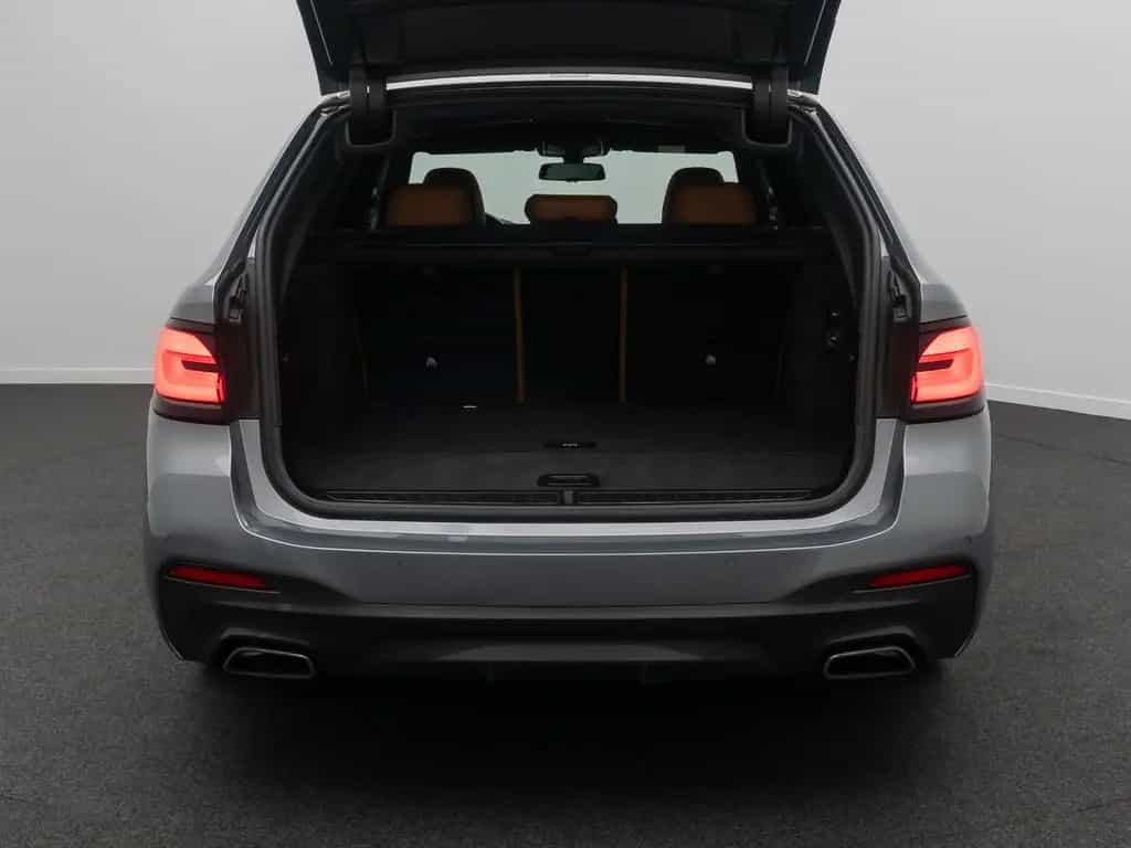 BMW 5 Series d xD M Sport Kamera HUD DAB H/K AHK ACC Alarm 11/2022-photo-13