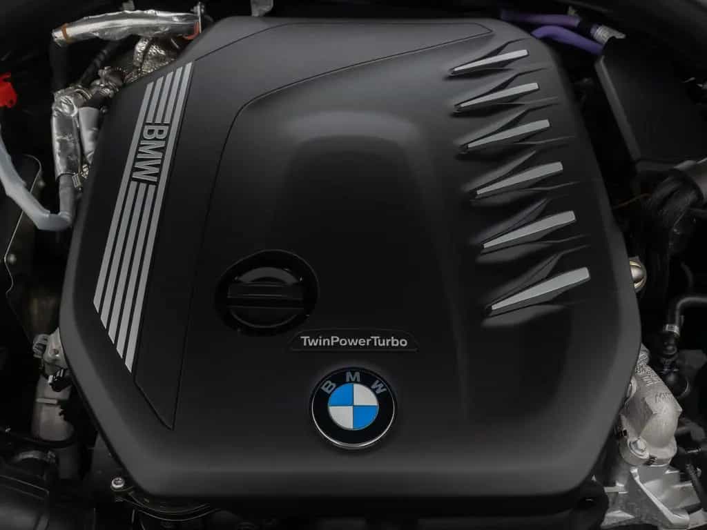BMW 5 Series d xD M Sport Kamera HUD DAB H/K AHK ACC Alarm 11/2022-photo-15