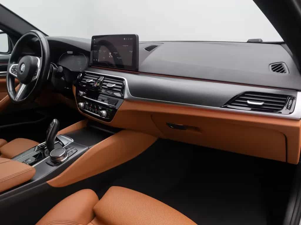 BMW 5 Series d xD M Sport Kamera HUD DAB H/K AHK ACC Alarm 11/2022-photo-23