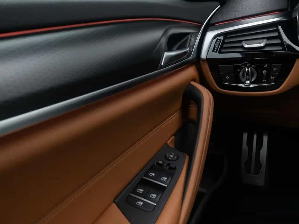 BMW 5 Series d xD M Sport Kamera HUD DAB H/K AHK ACC Alarm 11/2022-photo-34