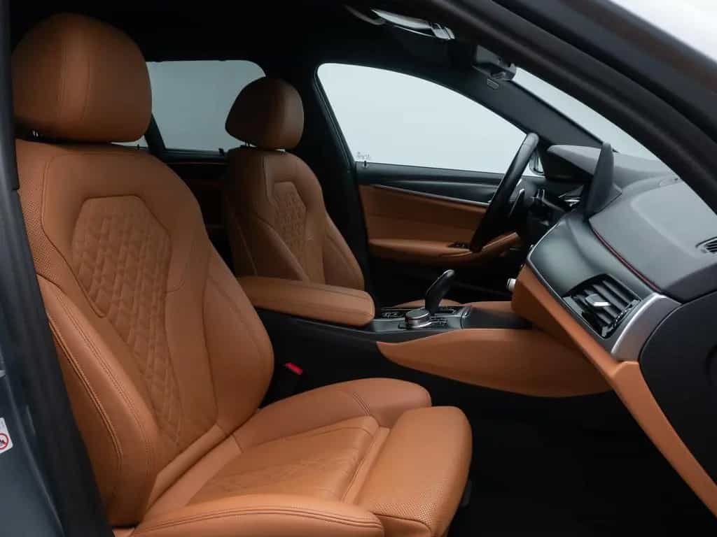BMW 5 Series d xD M Sport Kamera HUD DAB H/K AHK ACC Alarm 11/2022-photo-36