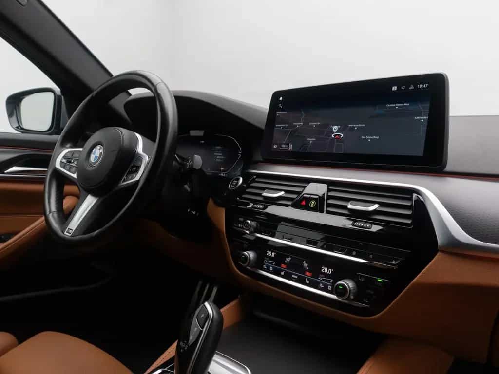 BMW 5 Series d xD M Sport Kamera HUD DAB H/K AHK ACC Alarm 11/2022-photo-37
