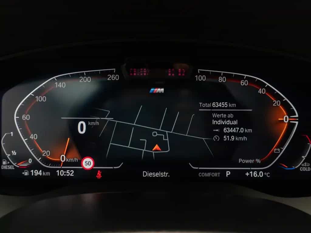 BMW 5 Series d xD M Sport Kamera HUD DAB H/K AHK ACC Alarm 11/2022-photo-41