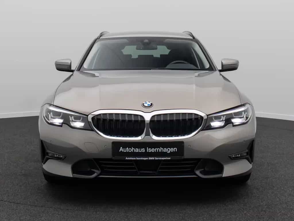 BMW 3 Series d xD Sport Line H/K DAB AHK Kamera 18Zoll 02/2021-photo-1
