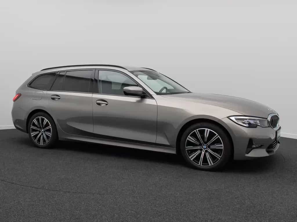 BMW 3 Series d xD Sport Line H/K DAB AHK Kamera 18Zoll 02/2021-photo-3