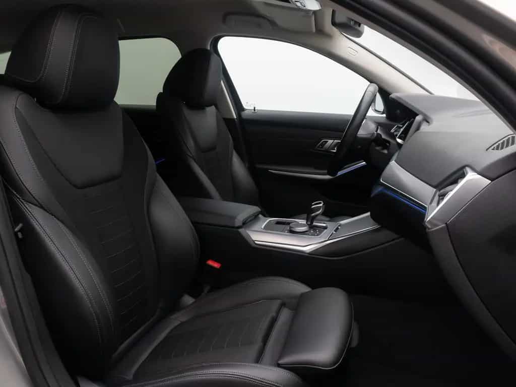 BMW 3 Series d xD Sport Line H/K DAB AHK Kamera 18Zoll 02/2021-photo-35