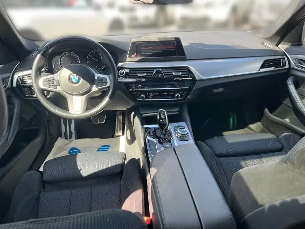 BMW 520 d Touring 8-AT M Sport Panoramadach, Busines 08/2017-photo-10