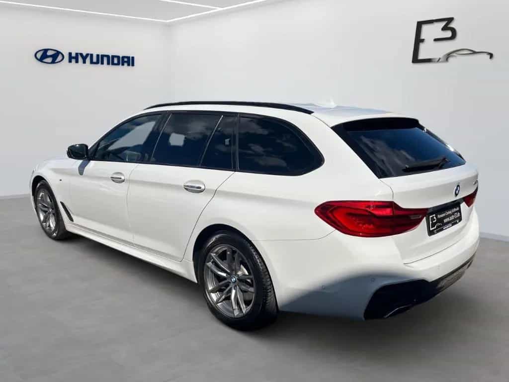 BMW 520 d Touring 8-AT M Sport Panoramadach, Busines 08/2017-photo-3