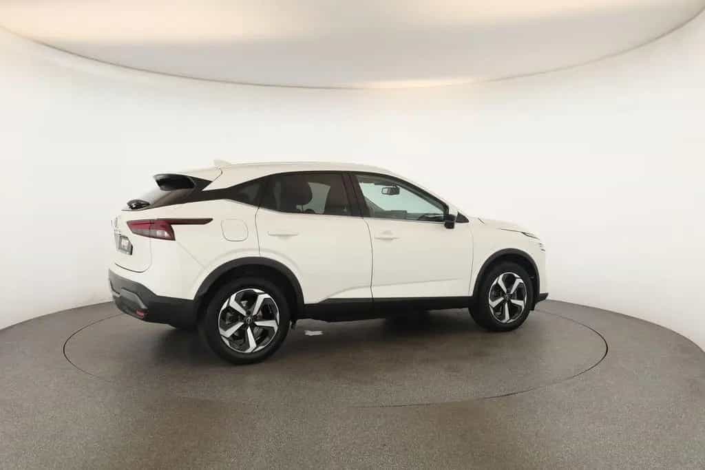 Nissan Qashqai 1.3 DIG-T N-Connecta Pano Nav SitzHZ 360 12/2022-photo-26