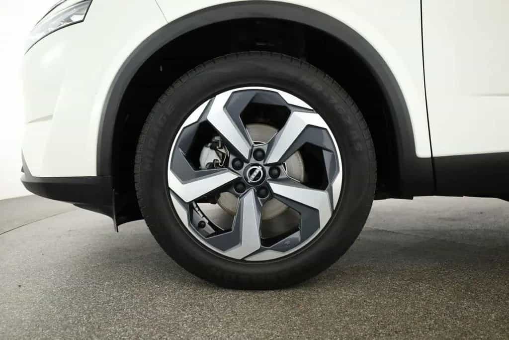 Nissan Qashqai 1.3 DIG-T N-Connecta Pano Nav SitzHZ 360 12/2022-photo-6