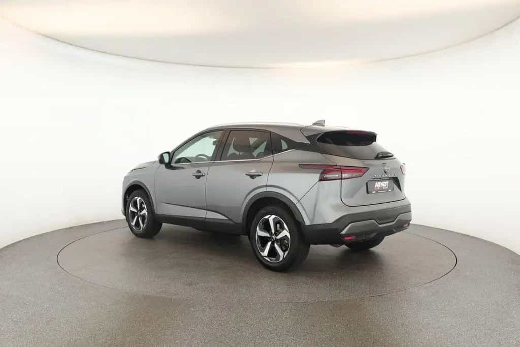 Nissan Qashqai 1.3 DIG-T N-Connecta Pano HUD SitzHZ 360 12/2022-photo-27
