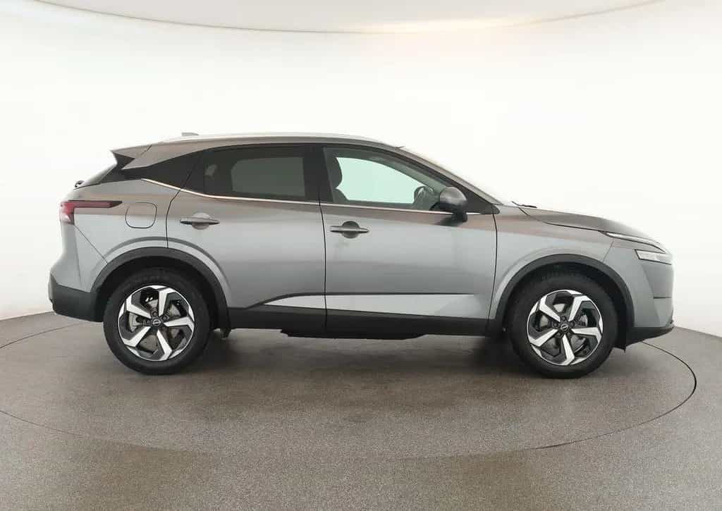 Nissan Qashqai 1.3 DIG-T N-Connecta Pano HUD SitzHZ 360 12/2022-photo-3