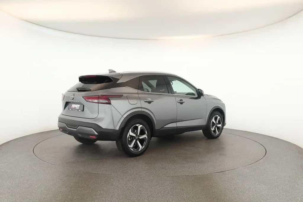 Nissan Qashqai 1.3 DIG-T N-Connecta Pano HUD SitzHZ 360 12/2022-photo-9