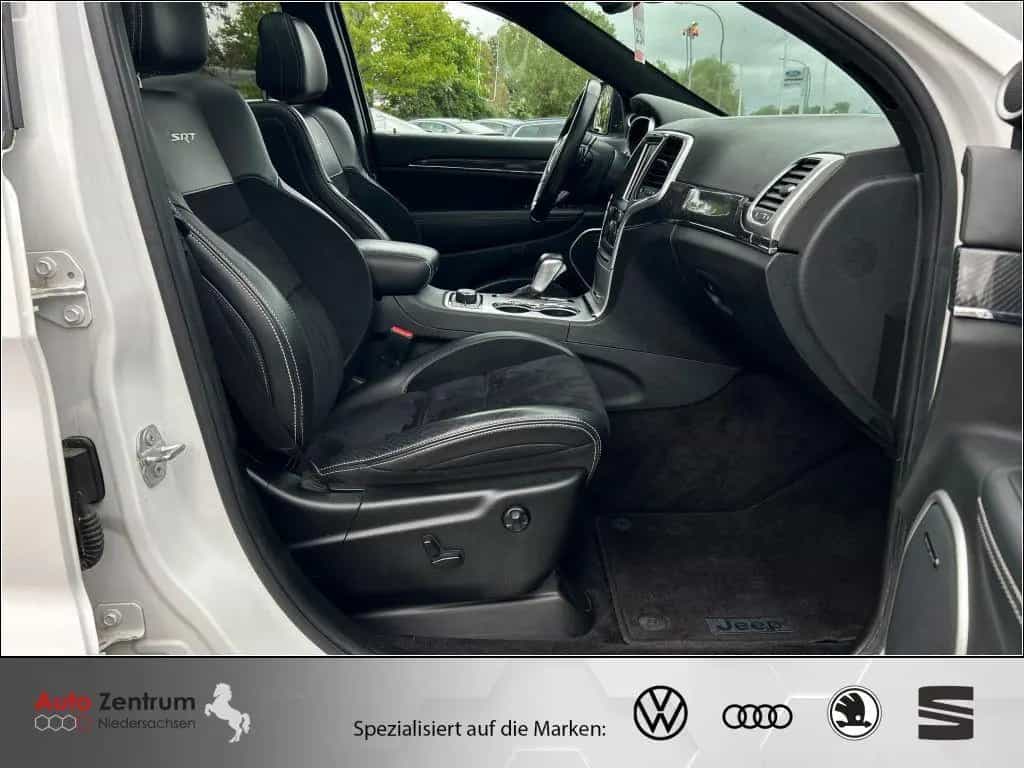 Jeep Grand Cherokee 4X4 SRT*LEDER*NAVI*PANO* 10/2016-photo-17
