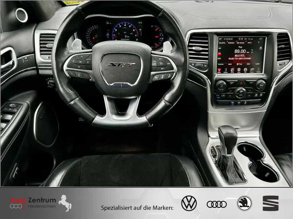 Jeep Grand Cherokee 4X4 SRT*LEDER*NAVI*PANO* 10/2016-photo-19