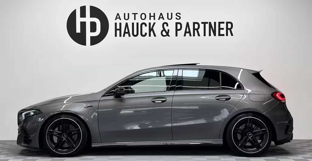 Mercedes-Benz A 45 AMG 4M *Pano*Schale*Perf. Lenkrad*Distr. + 11/2019-photo-2