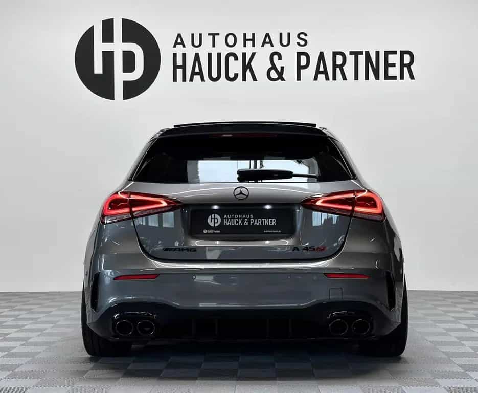 Mercedes-Benz A 45 AMG 4M *Pano*Schale*Perf. Lenkrad*Distr. + 11/2019-photo-8