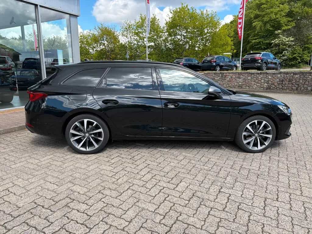 Seat Leon Sportstourer FR 04/2022-photo-3