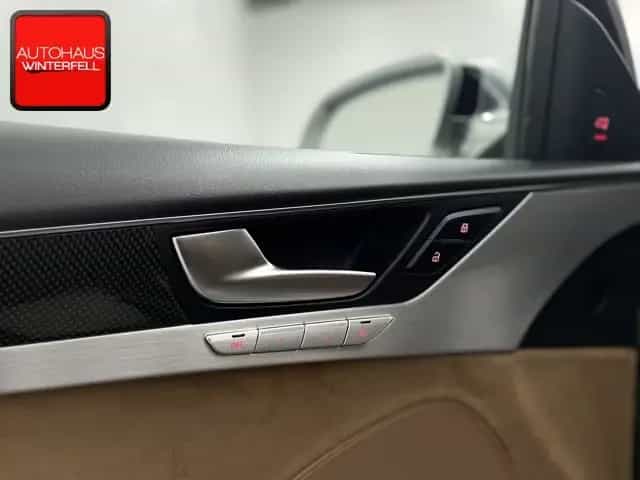 Audi S8 4.0 TFSI Qu CARBON ESD+AHK+HUD+BOSE+MATRIX+ 07/2017-photo-16