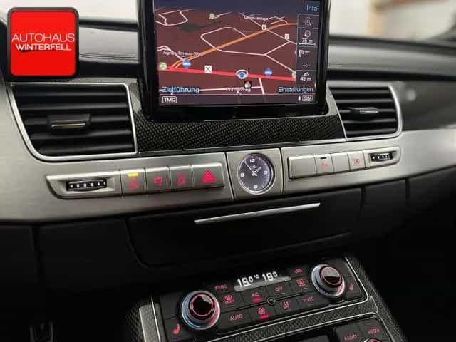 Audi S8 4.0 TFSI Qu CARBON ESD+AHK+HUD+BOSE+MATRIX+ 07/2017-photo-36