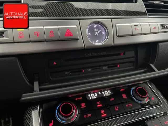 Audi S8 4.0 TFSI Qu CARBON ESD+AHK+HUD+BOSE+MATRIX+ 07/2017-photo-37