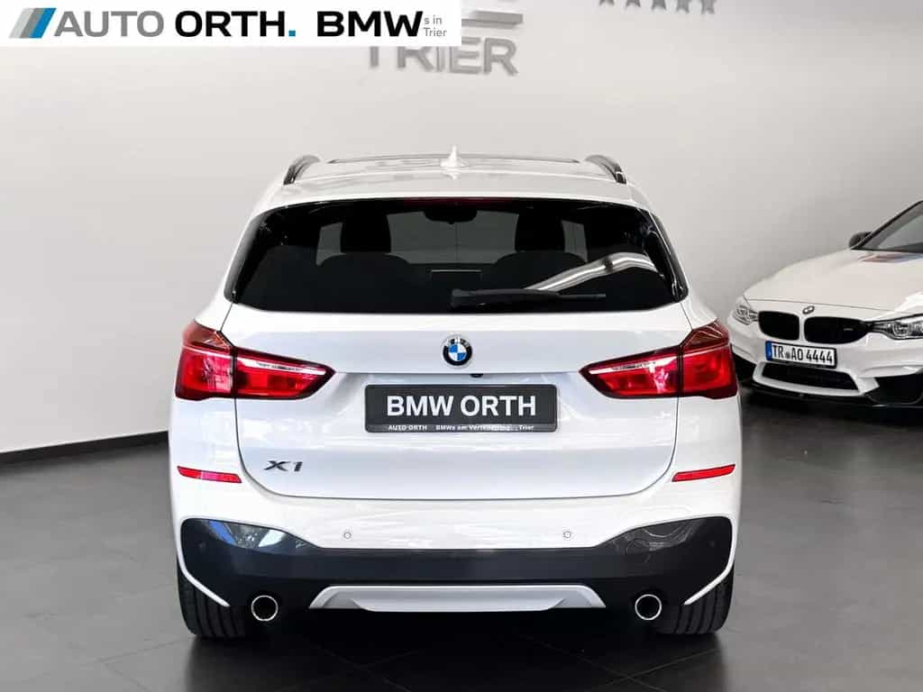 BMW X1 sDrive18d AUT. M-SPORT LEDER NAVI+ HUD PANO 03/2019-photo-8