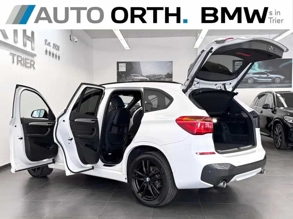 BMW X1 sDrive18d AUT. M-SPORT LEDER NAVI+ HUD PANO 03/2019-photo-9