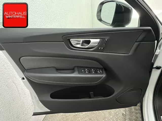 Volvo XC60 B5 B R-DESIGN MEMORY+AHK+KAMERA+GOOGLE+LED+ 03/2022-photo-25