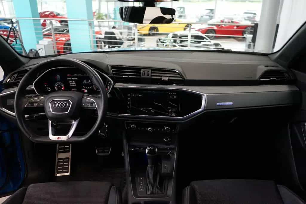 Audi Q3 45 TFSI quattro S Line Standheizung+AD+360° 04/2019-photo-16