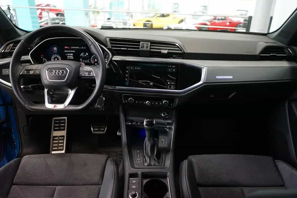 Audi Q3 45 TFSI quattro S Line Standheizung+AD+360° 04/2019-photo-17
