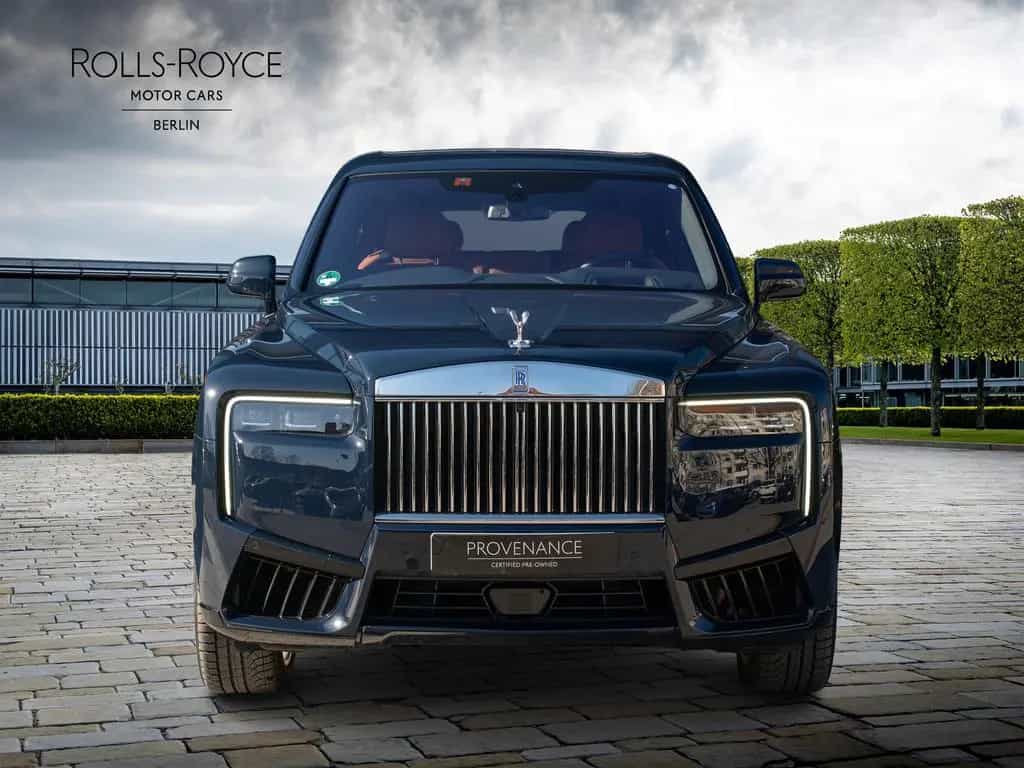 Rolls-Royce Cullinan 02/2025-photo-3