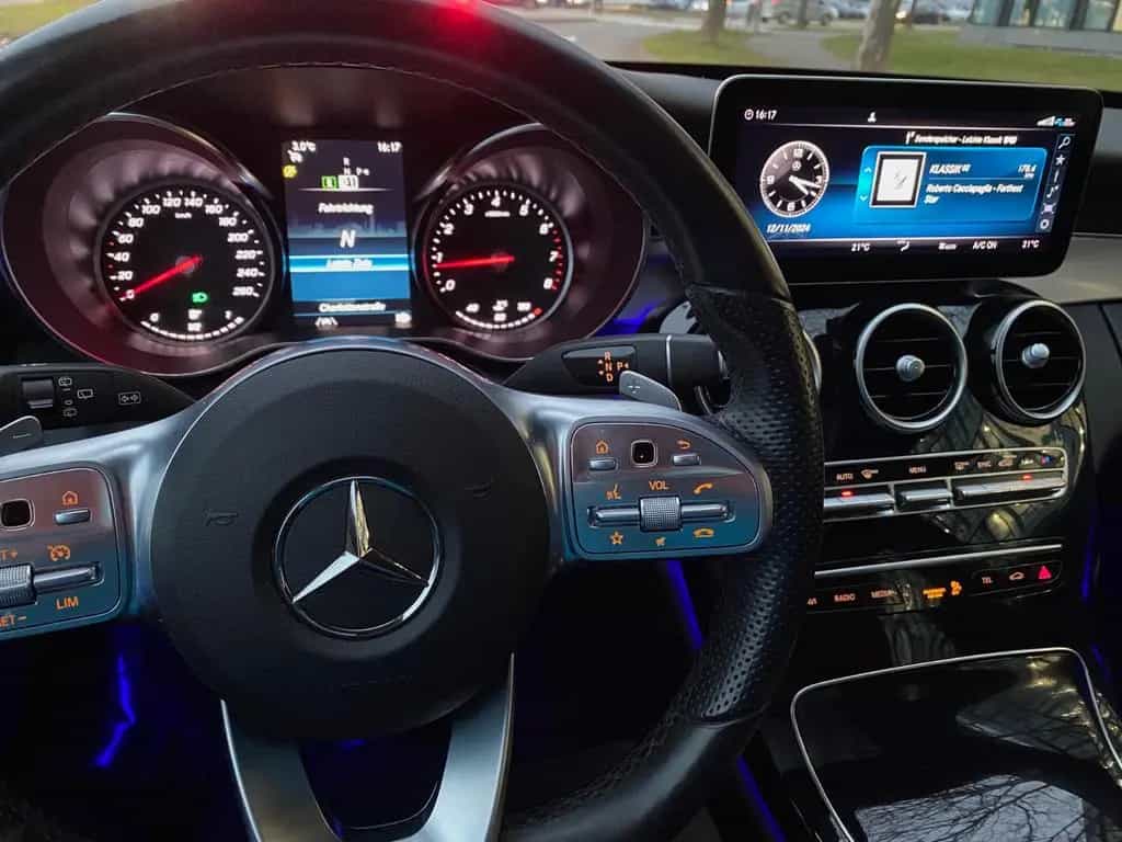Mercedes-Benz C 180 T Autom. -AMG Line 12/2020-photo-5