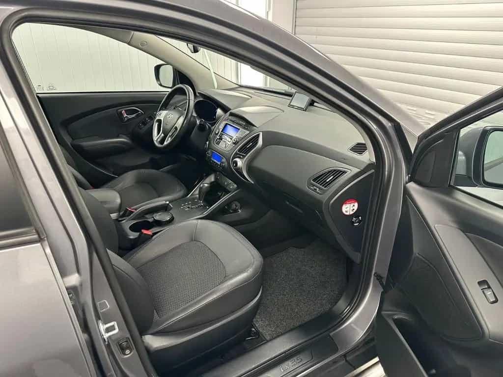Hyundai ix35 Tucson 2,0 Premium AWD Automatik Allrad CD 12/2011-photo-17