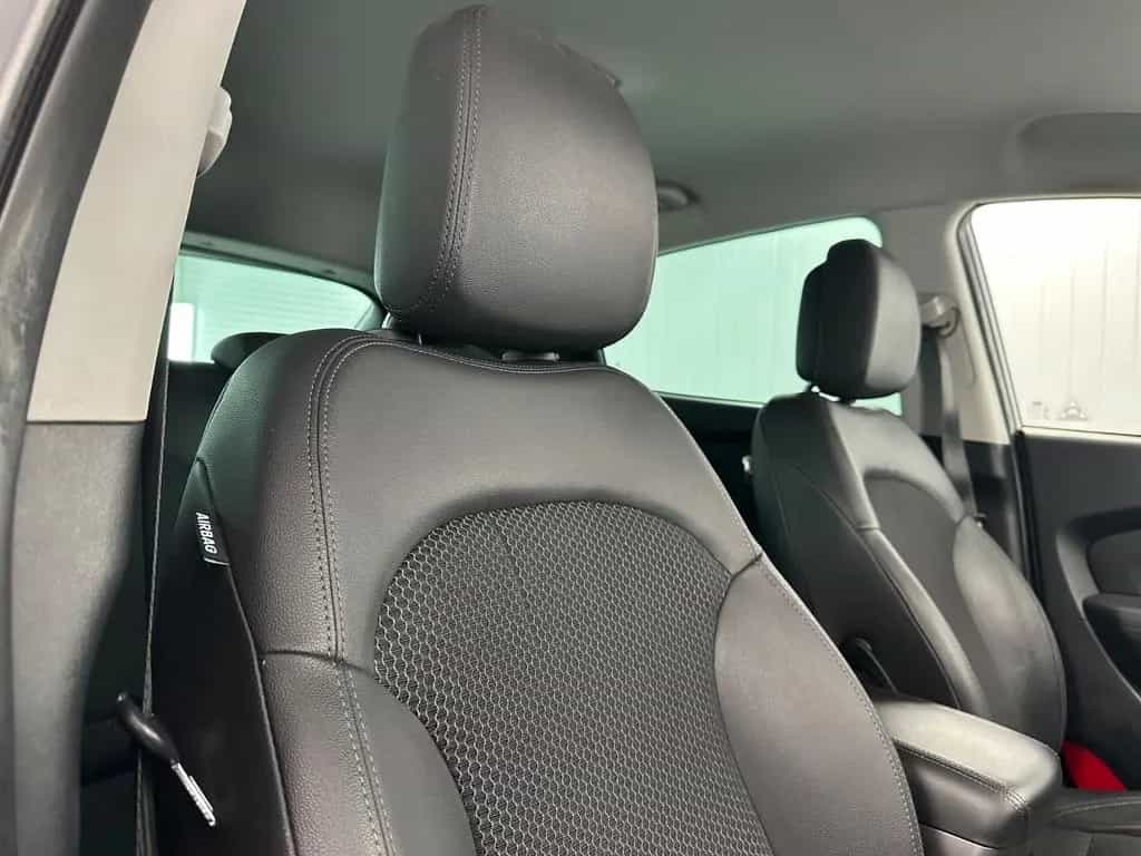 Hyundai ix35 Tucson 2,0 Premium AWD Automatik Allrad CD 12/2011-photo-19