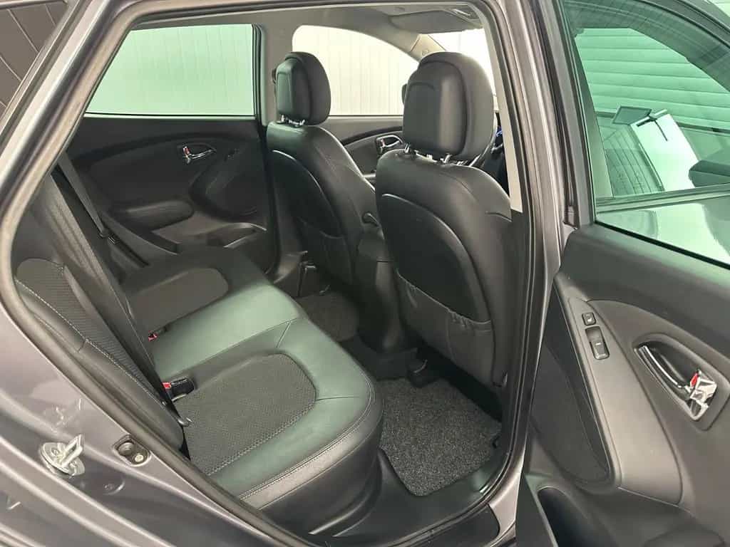 Hyundai ix35 Tucson 2,0 Premium AWD Automatik Allrad CD 12/2011-photo-23