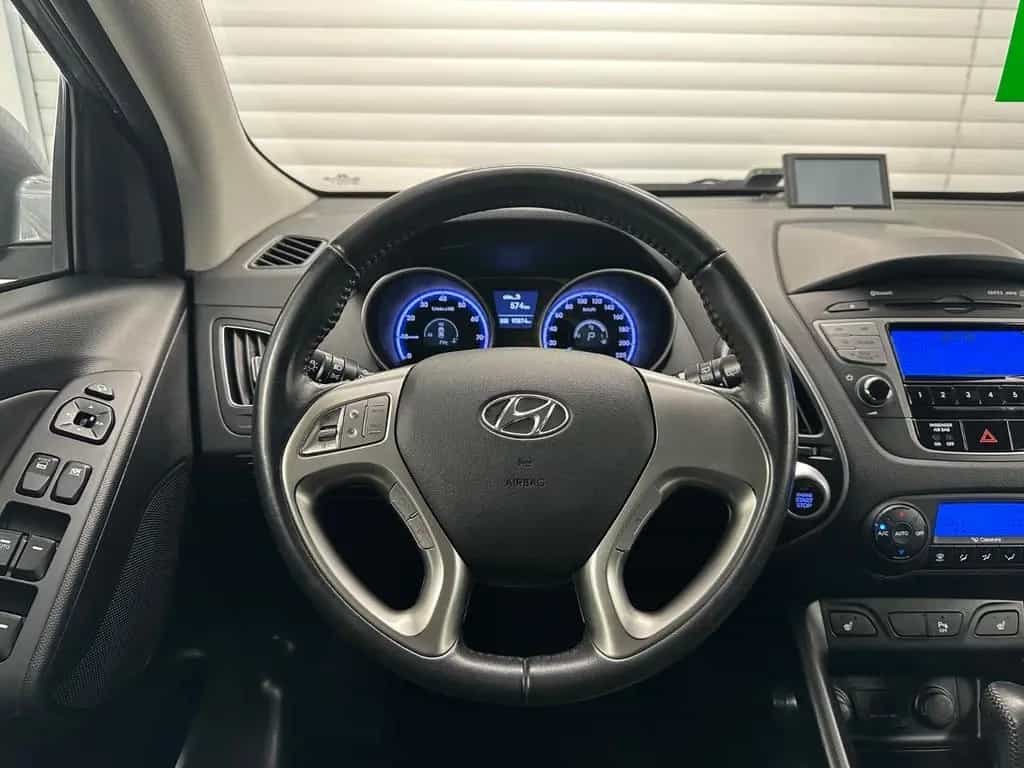 Hyundai ix35 Tucson 2,0 Premium AWD Automatik Allrad CD 12/2011-photo-26
