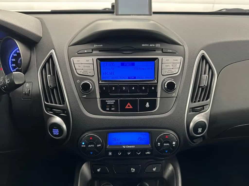 Hyundai ix35 Tucson 2,0 Premium AWD Automatik Allrad CD 12/2011-photo-31