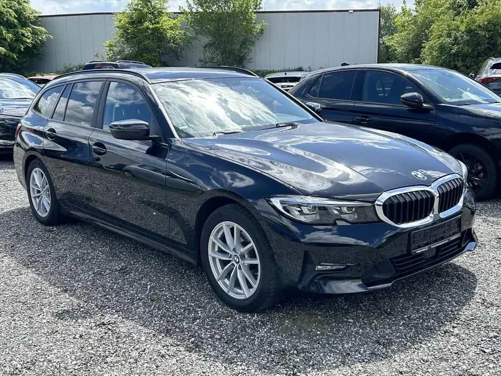 BMW 320 d Touring / Advantage / Panorama / AHK 12/2019-photo-1