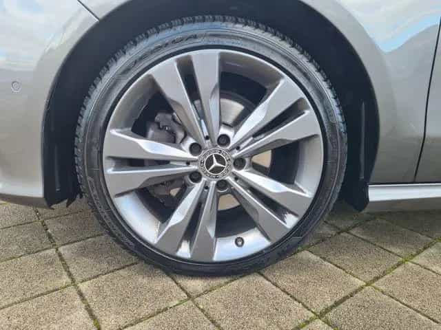 Mercedes-Benz CLA 180 Shooting Brake URBAN LED 05/2018-photo-6