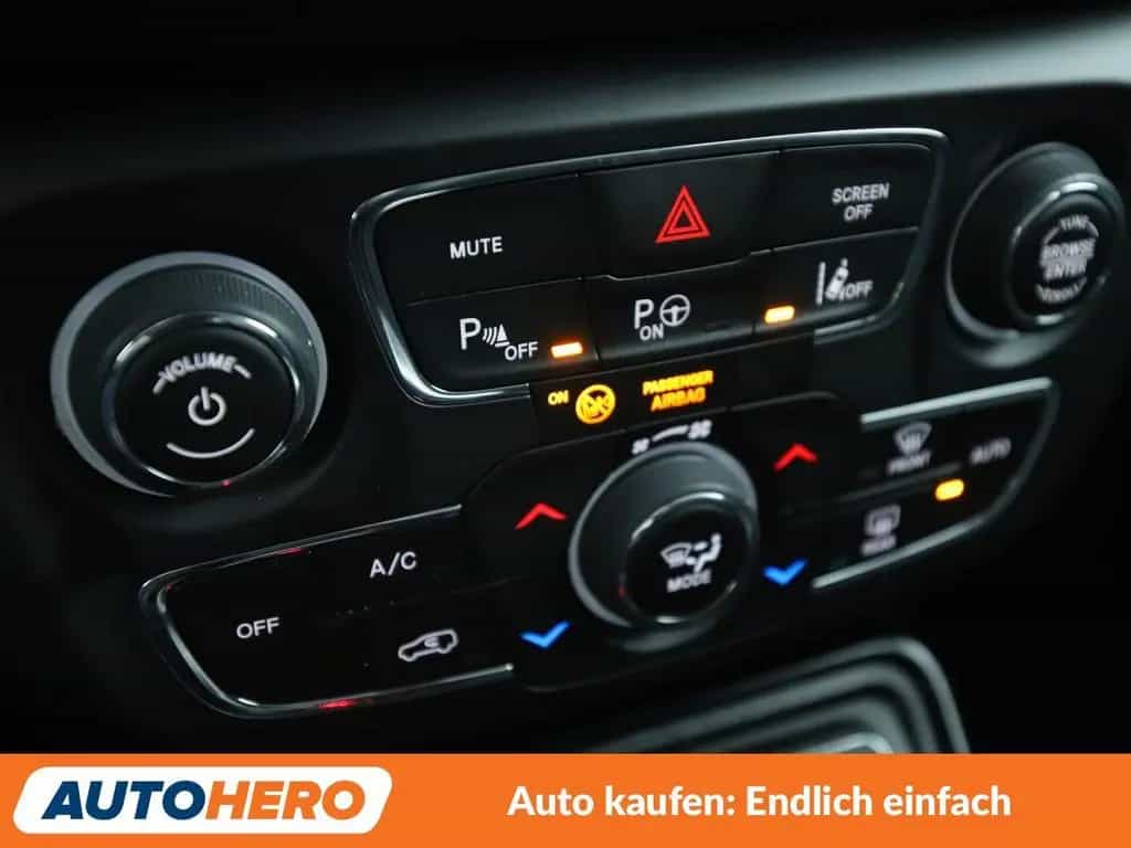 Jeep Compass 1.3 T-GDi Limited FWD Aut. *NAVI*CAM* 11/2020-photo-23