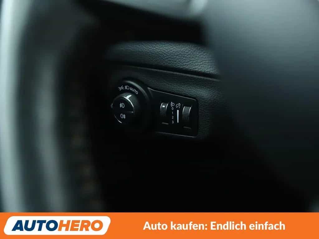 Jeep Compass 1.3 T-GDi Limited FWD Aut. *NAVI*CAM* 11/2020-photo-28